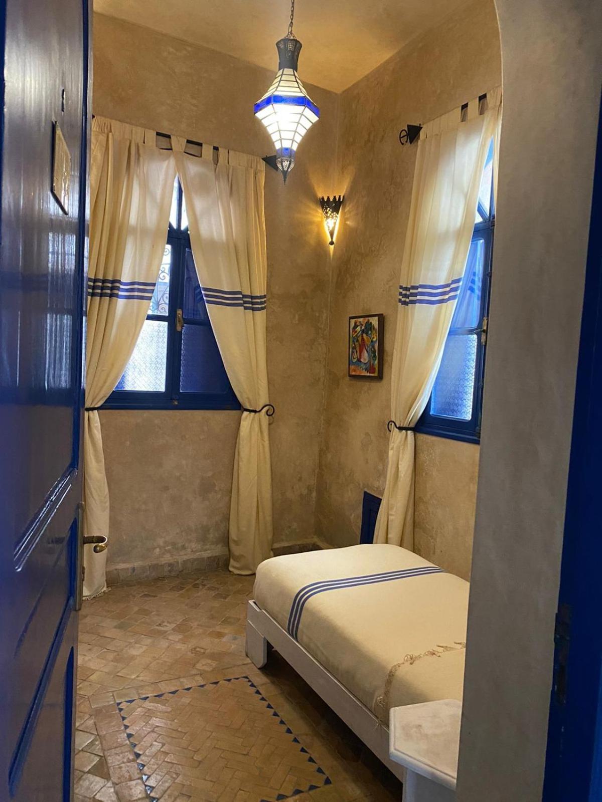 לינה וארוחת בוקר אסאוירה Dar Al Bahar מראה חיצוני תמונה