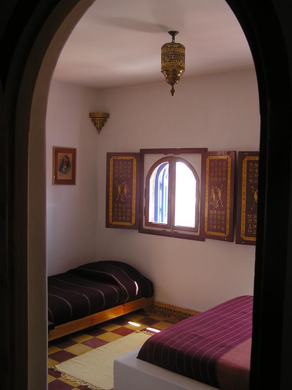 לינה וארוחת בוקר אסאוירה Dar Al Bahar מראה חיצוני תמונה